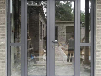 ʯ���f�����X�T��